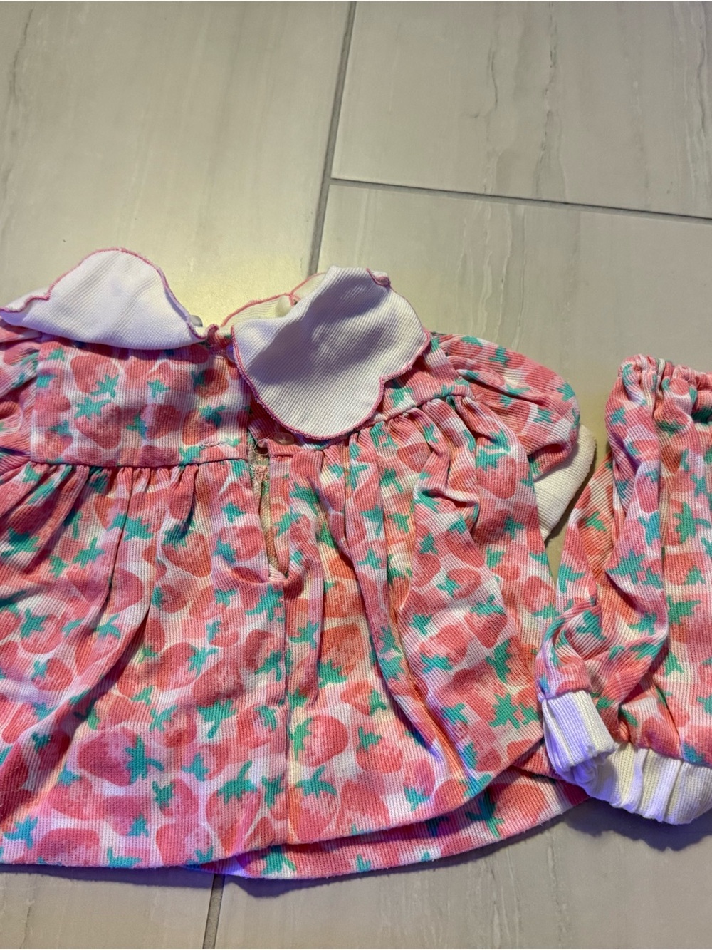 Vintage 90s Nannette Baby Girl Pink Strawberry Outfit 3-6 Months - Picture 5 of 7
